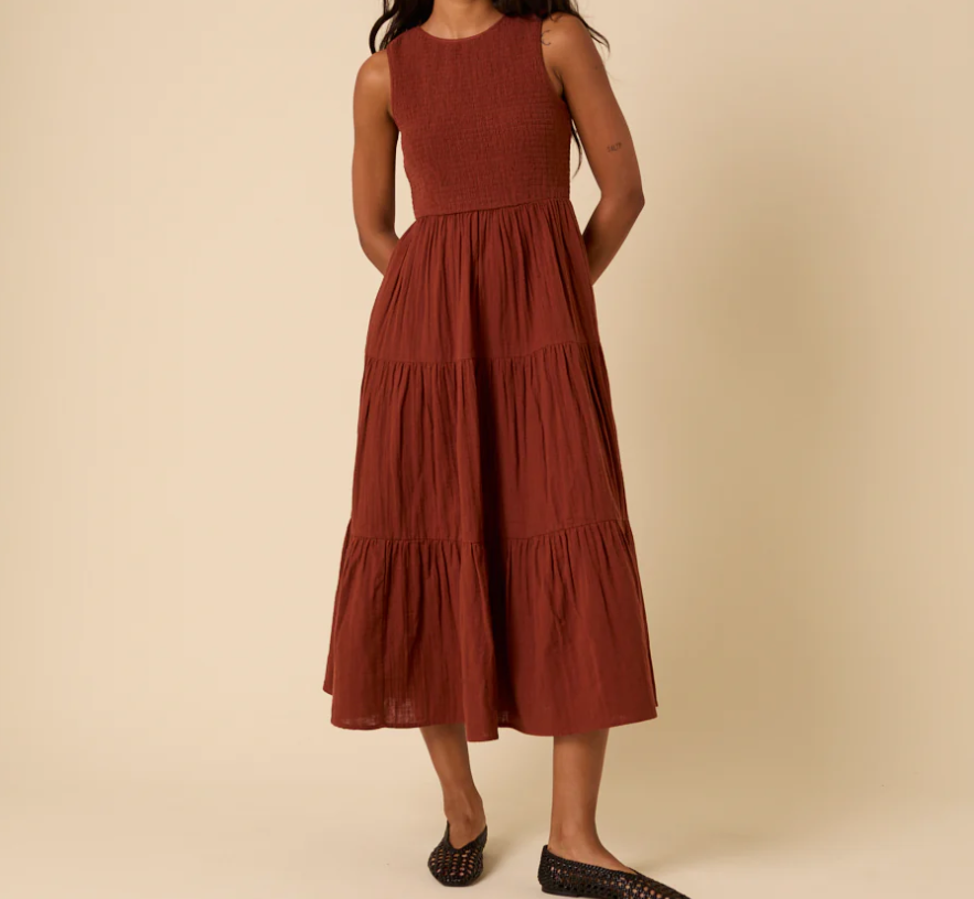 Vestido Lisan sin mangas escalonado