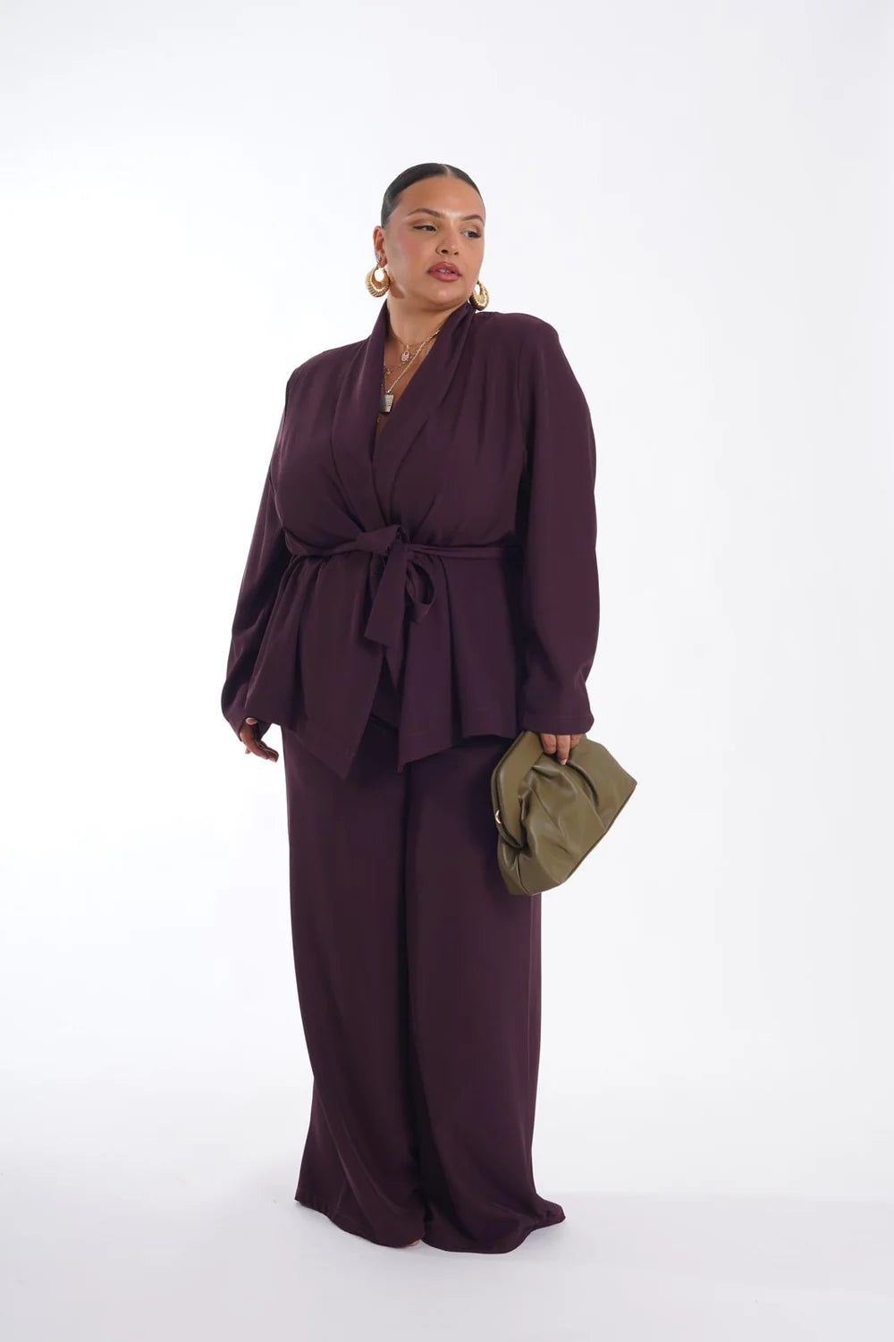 Traje kimono rojo vino