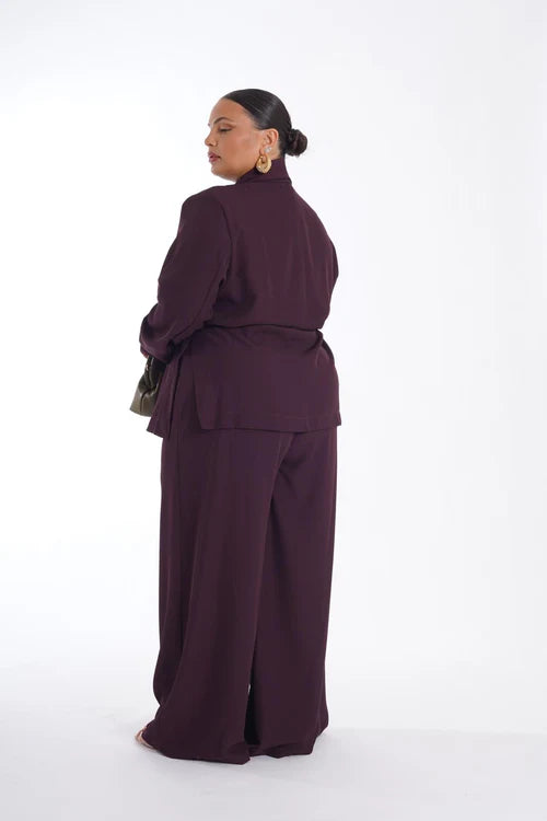 Traje kimono rojo vino