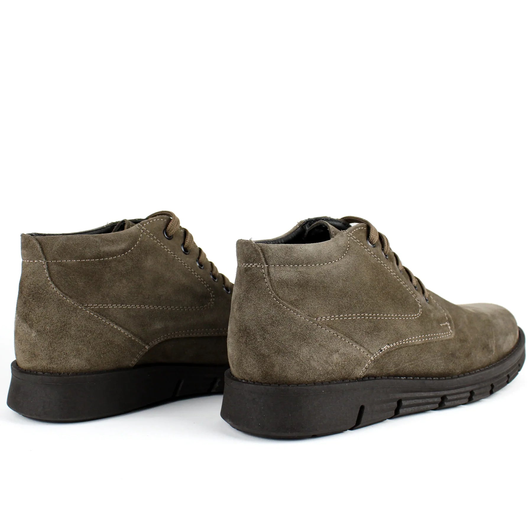 Botines Cesare en ante color topo