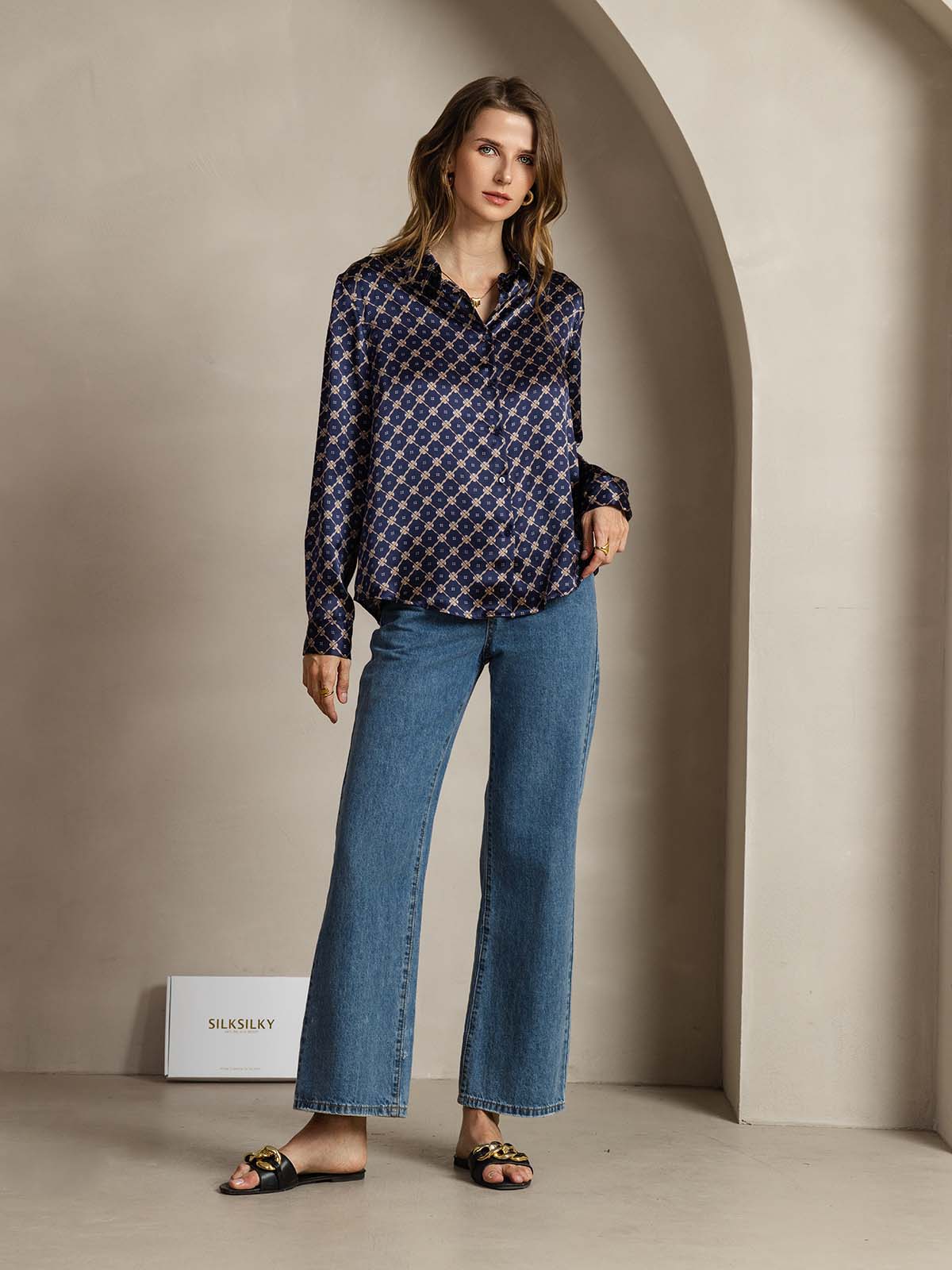 Camisa básica de cuello militar de seda de 19 momme