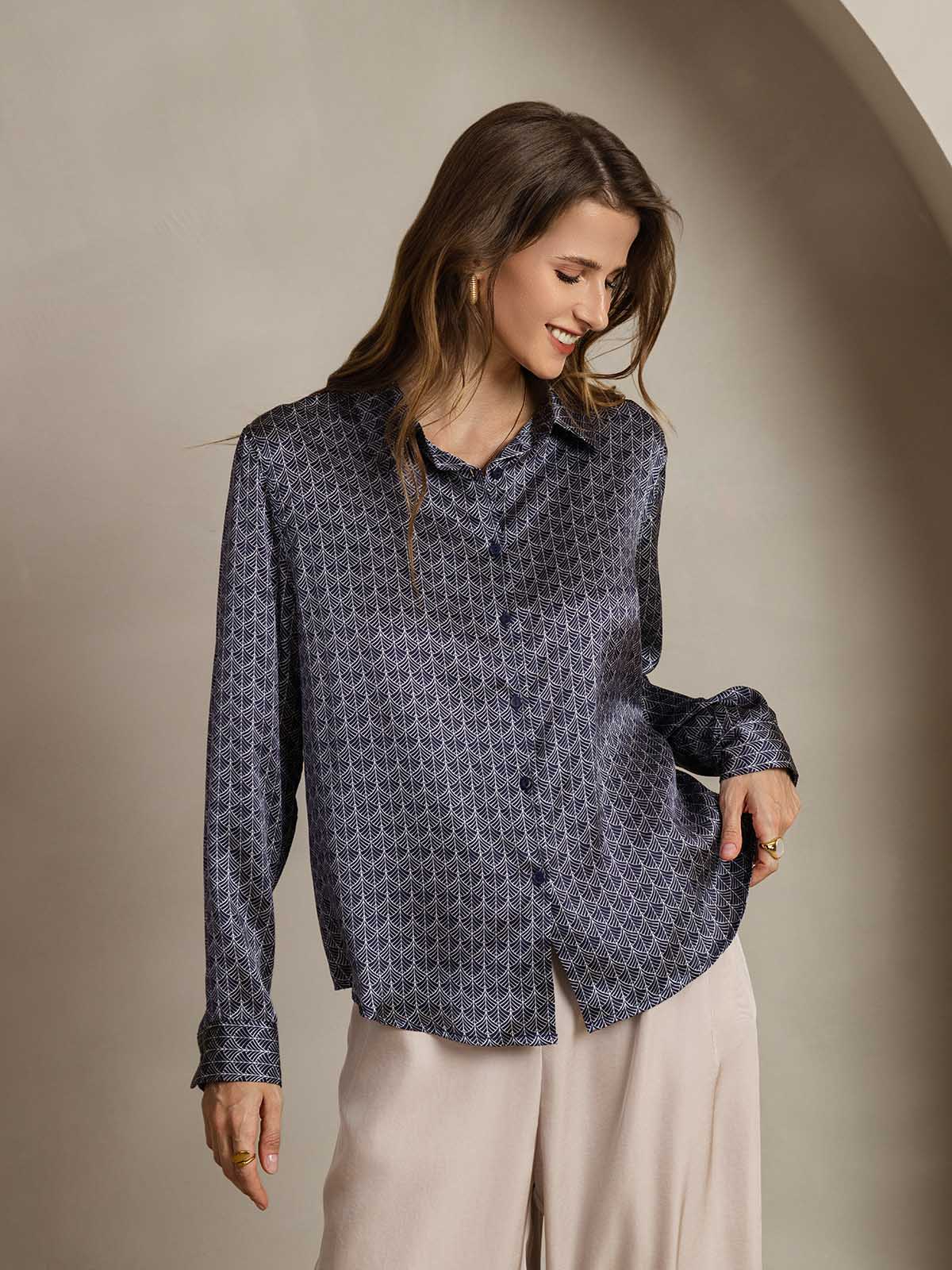 Camisa básica de cuello militar de seda de 19 momme
